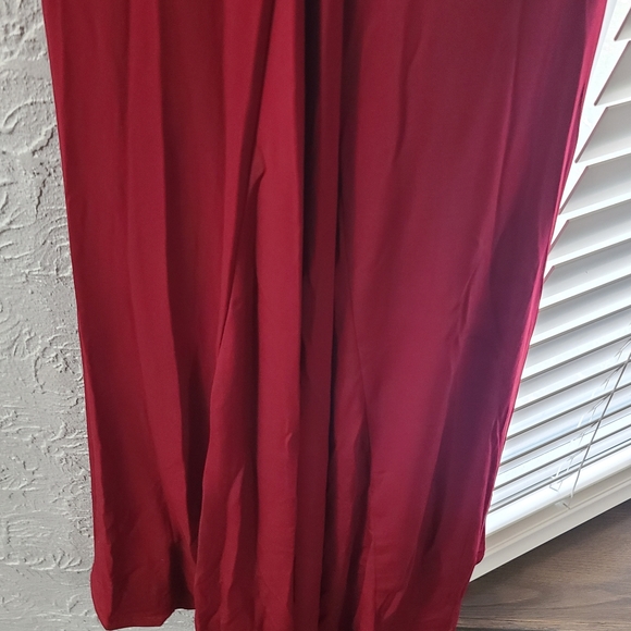 Red Open Back Lace Sleeve Trumpet Dress - Picture 5 of 16